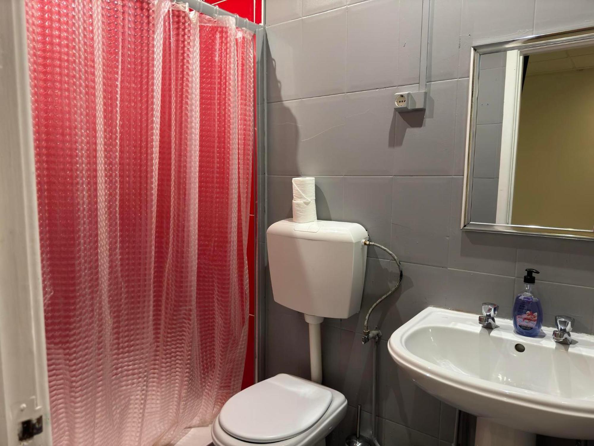 Peters Guesthouse Αβέιρο Εξωτερικό φωτογραφία